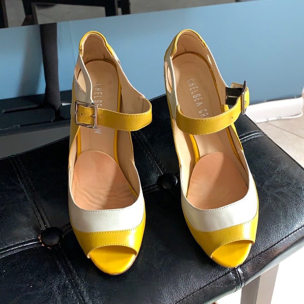 Cute shoes used a few times .